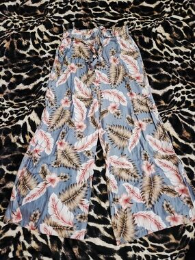 New Look Blue Tropical Floral Pants with Pink and Tan Accents